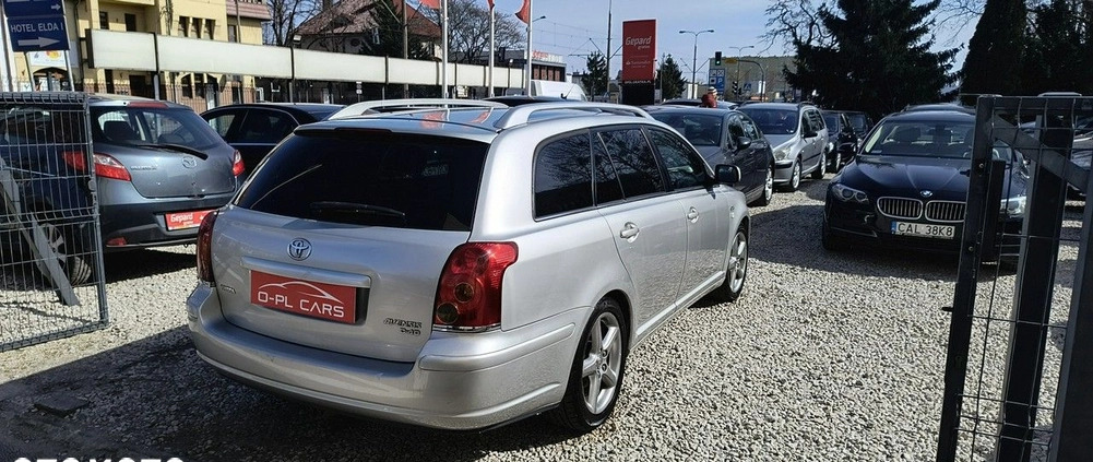 Toyota Avensis cena 13900 przebieg: 260000, rok produkcji 2006 z Bydgoszcz małe 352